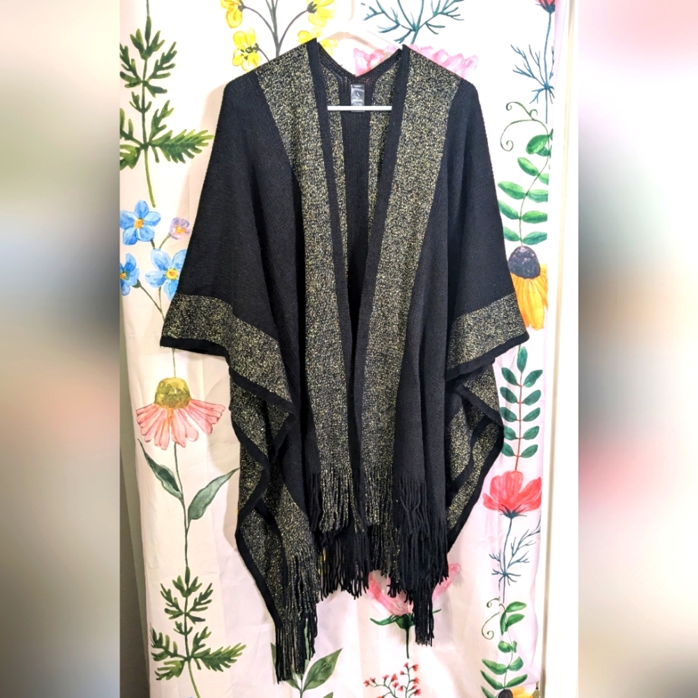 Black and gold metallic shawl